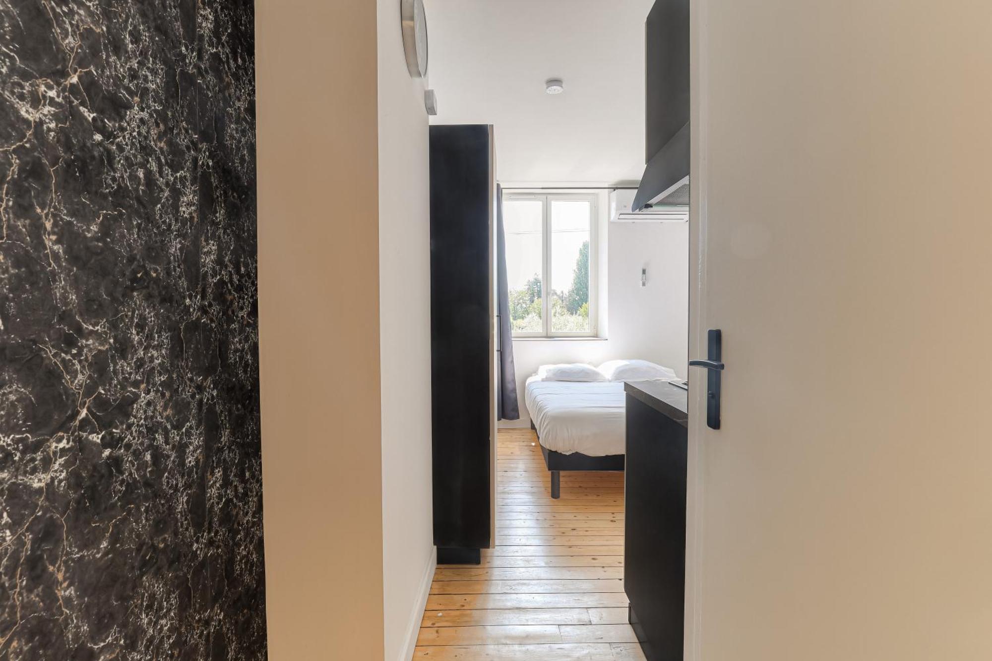 Le Berlin - Les Appartements De L'Olivier Loyettes المظهر الخارجي الصورة